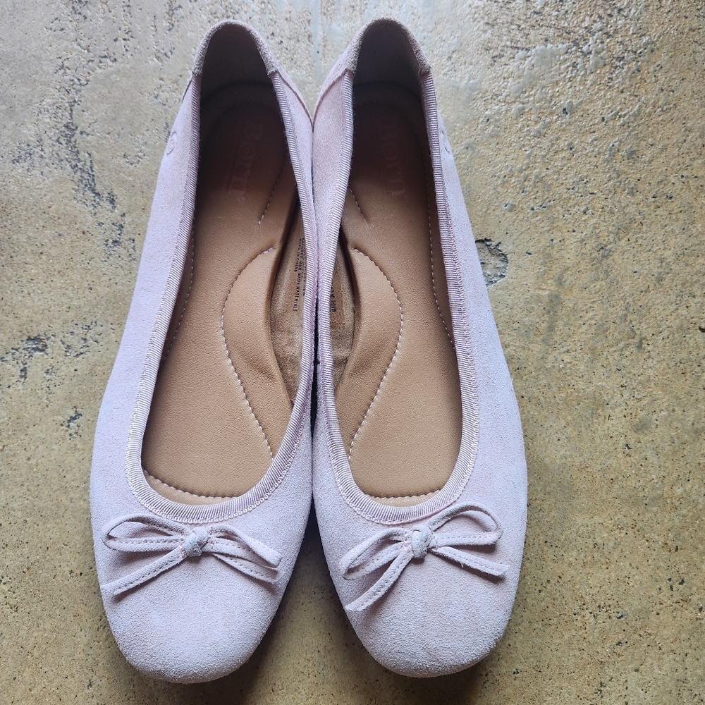 Born Women's‎ Pink Suede Flats